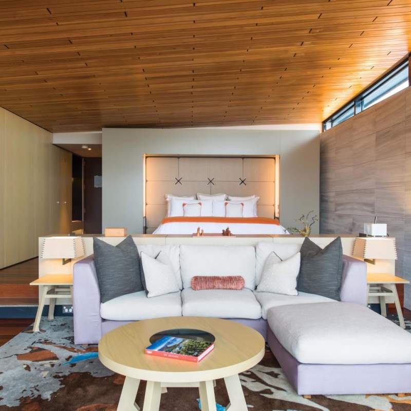 Deluxe Bedroom - Saffire
