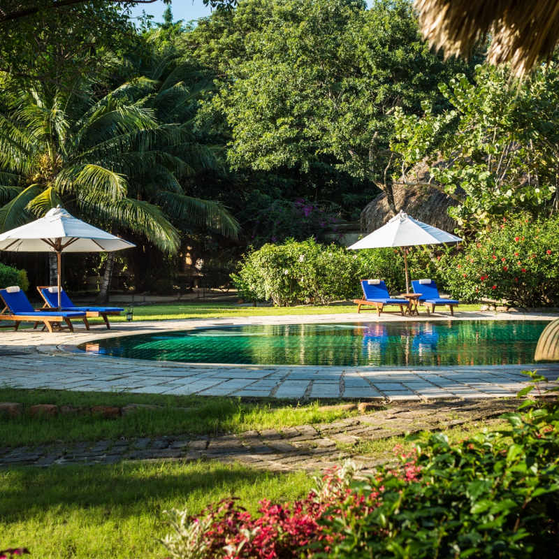 Pool - Turtle Inn