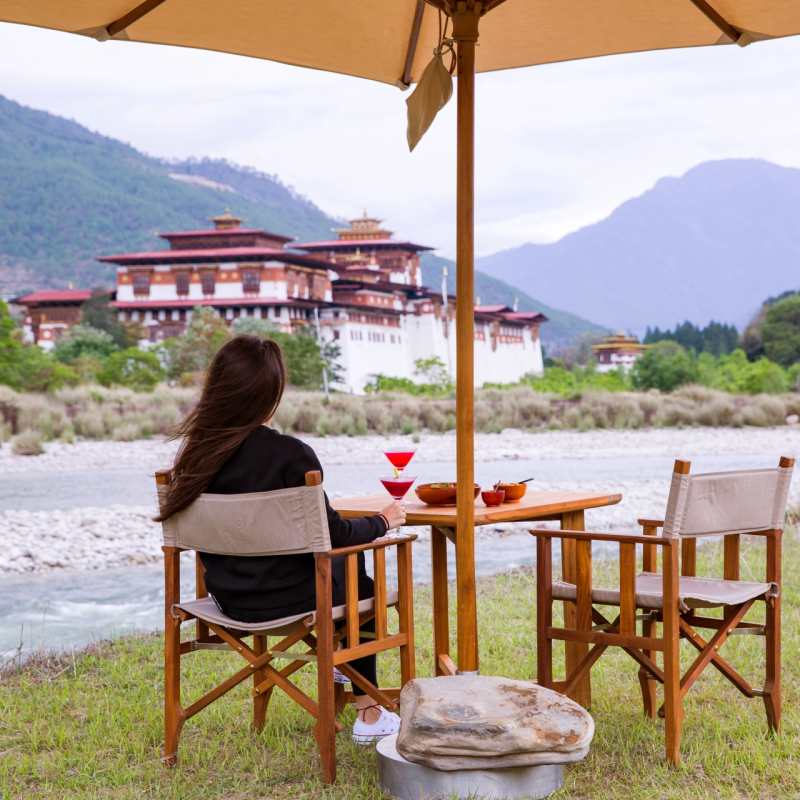 Sundowners - Six Senses Punakha 