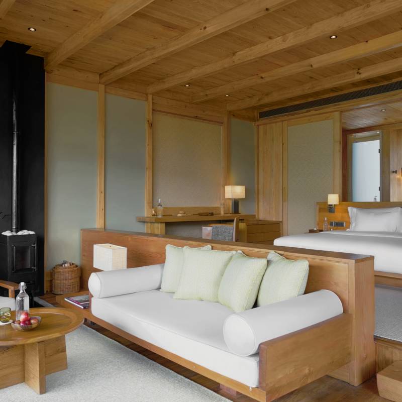 Lodge Suite Bedroom - Six Senses Punakha 