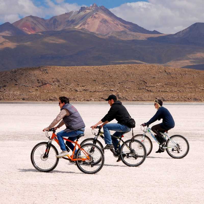 Excursions - Airstream Uyuni