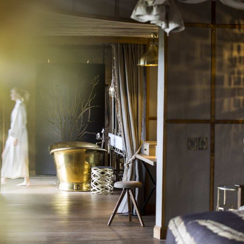 Bedroom and Bathroom - Little Mombo