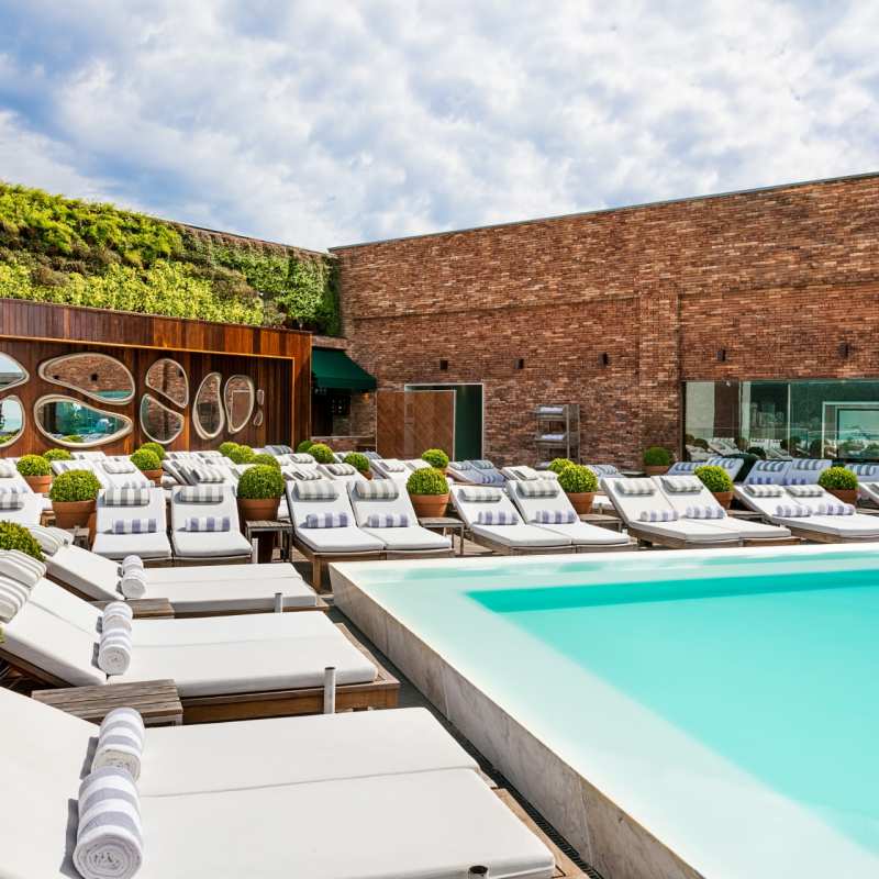 Rooftop pool and bar 