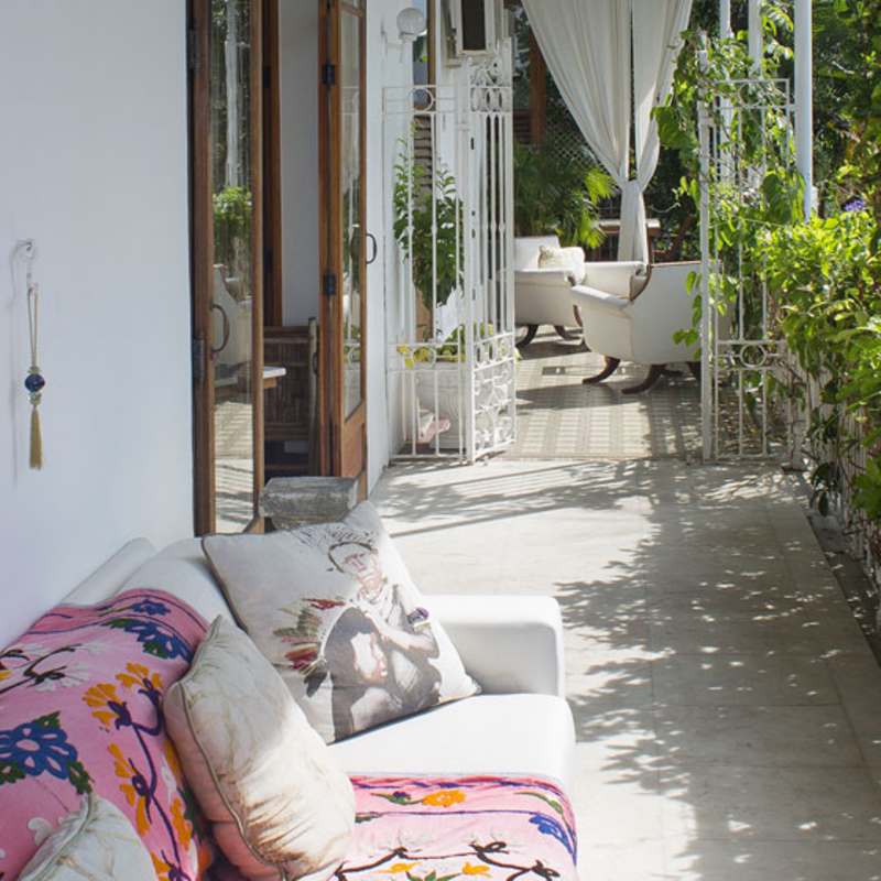 Balcony - Mama Ruisa
