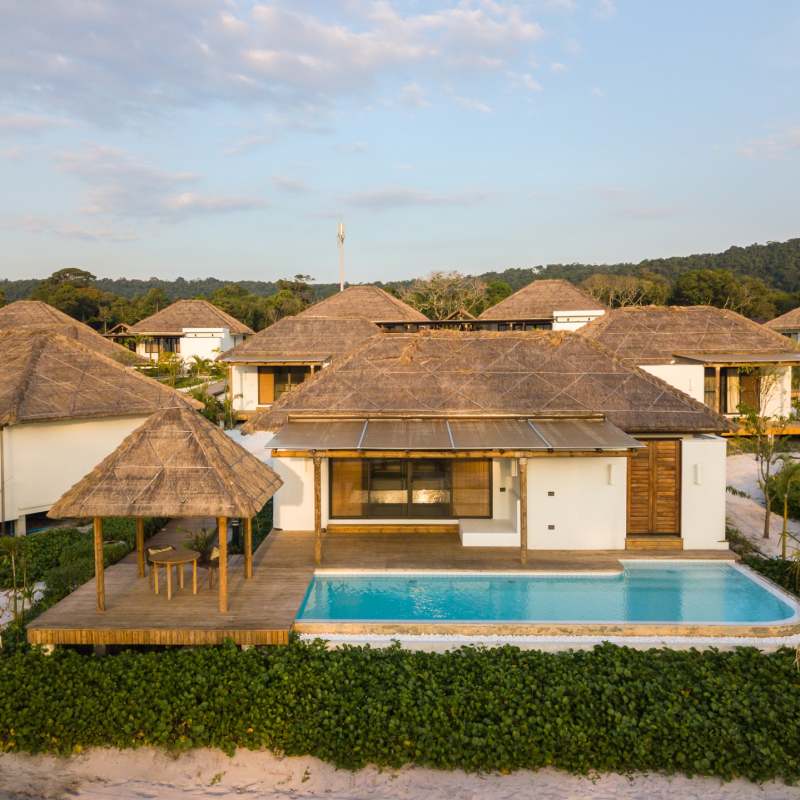 Beachfront Pool Villa 