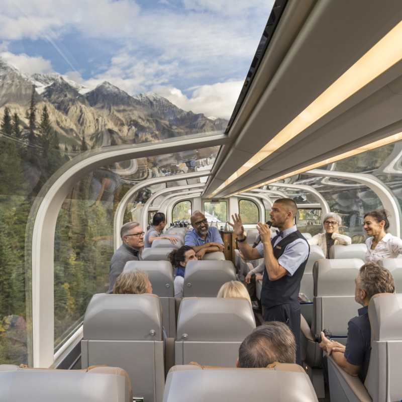 Rocky Mountaineer GoldLeaf 