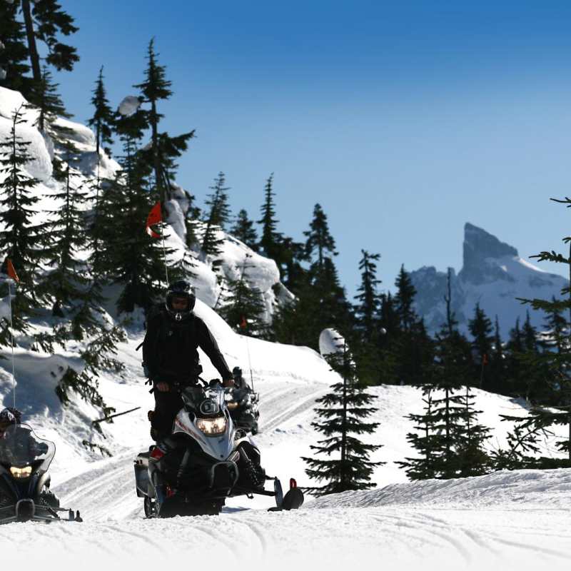 Snowmobiling - Ski Canada Adventure