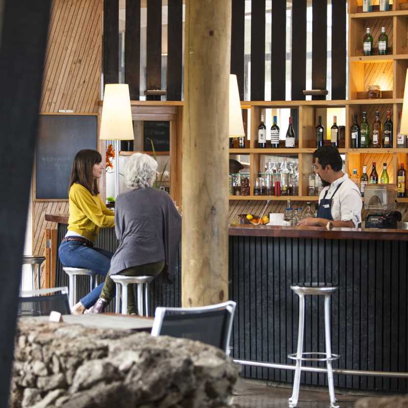 Bar - Explora Rapa Nui   