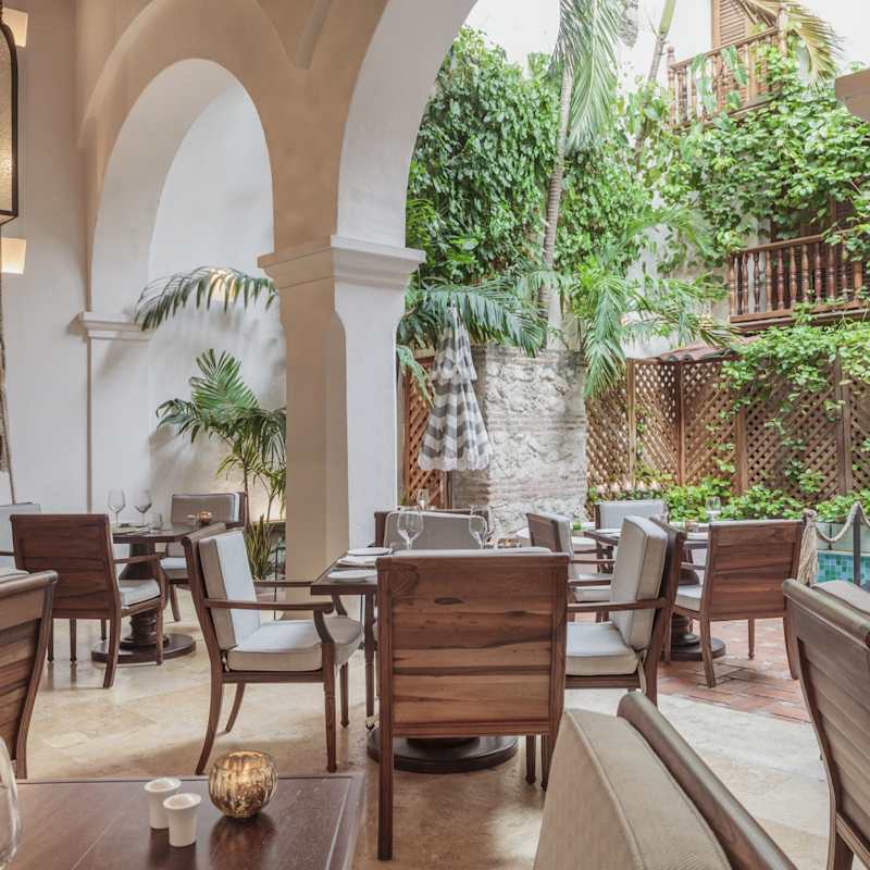 Alma Restaurant Courtyard - Casa San Agustin