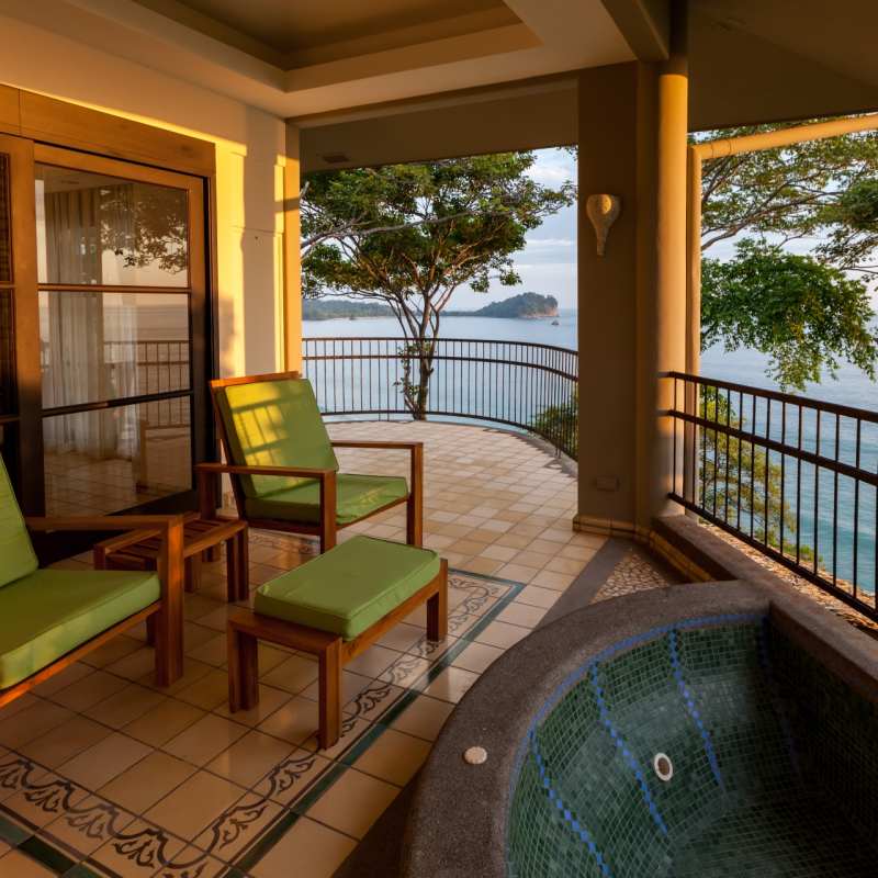 Ocean View Premium Suite - Arenas del Mar