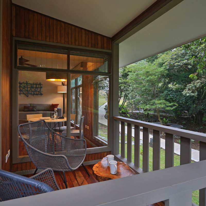 Outside on the terrace - Senda Monteverde 