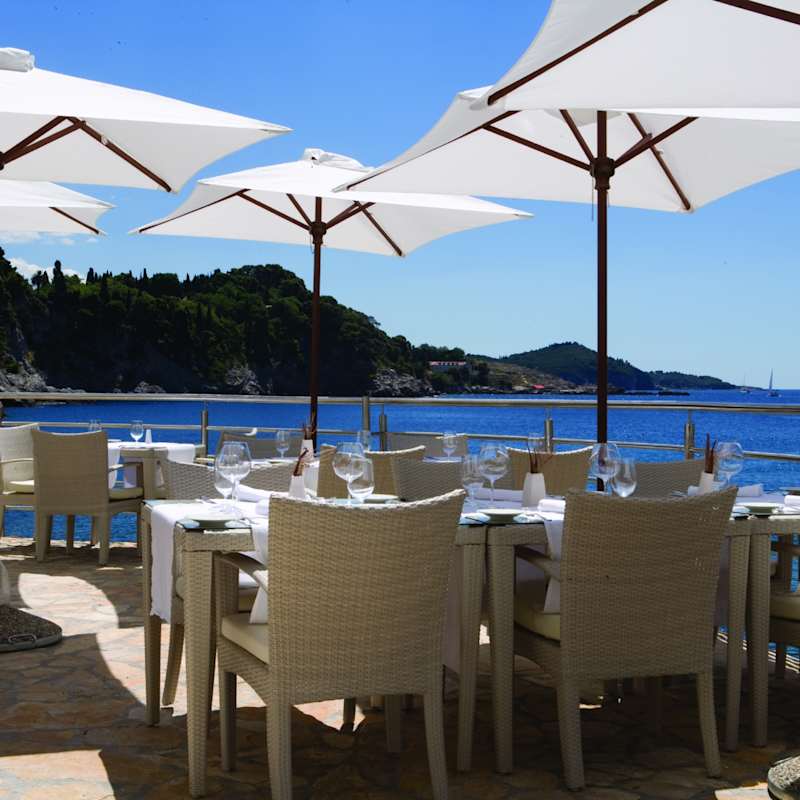 Nevera beach bar 