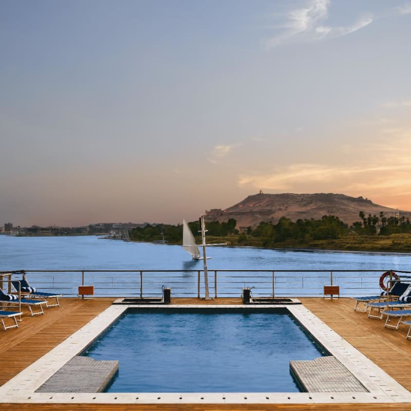 Sun Deck and Pool - The Oberoi Zahra