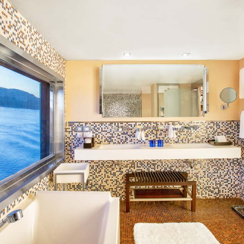 Bathroom - The Oberoi Zahra 