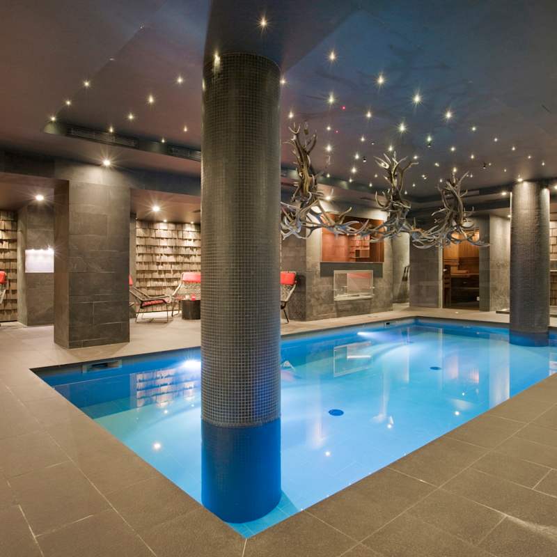 Indoor pool at Avenue Lodge - Val d'Isère