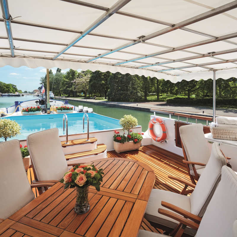 Amaryllis deck and pool - Belmond Afloat in France 