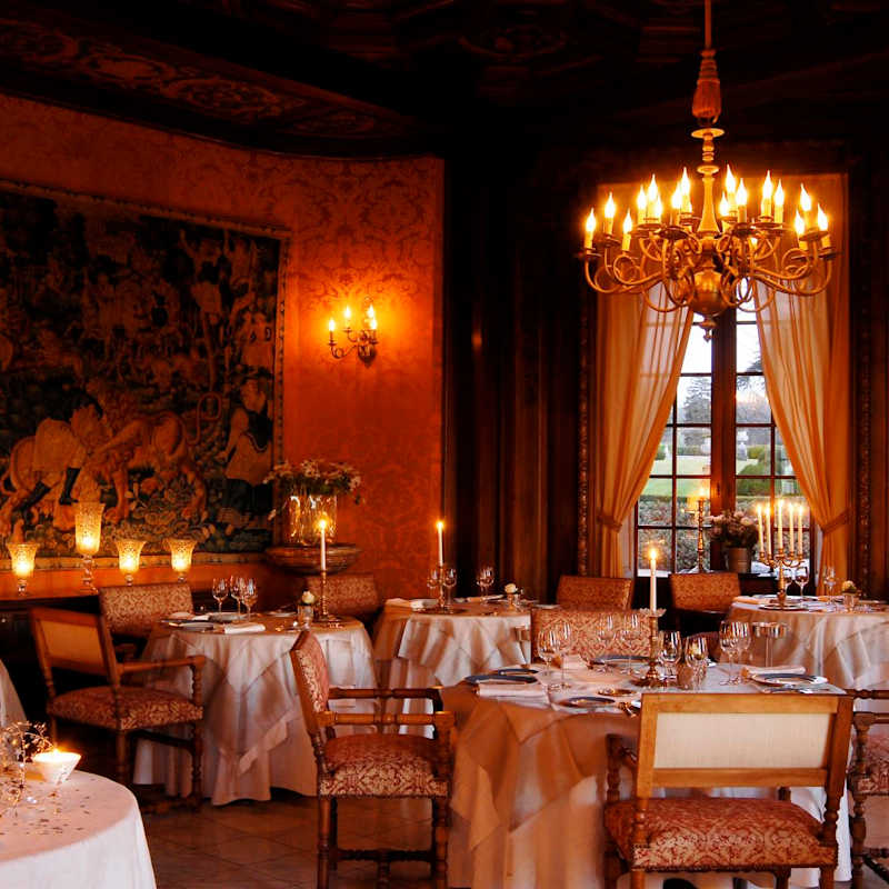 Louis XIII Dining Room - Chateau de la Treyne