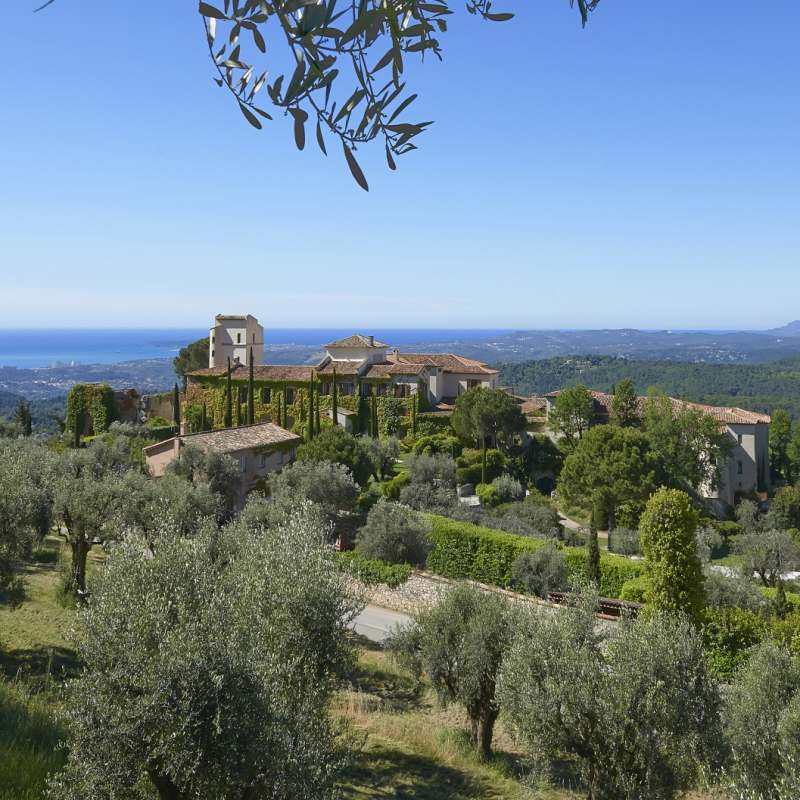 Hotel setting - Chateau Saint-Martin