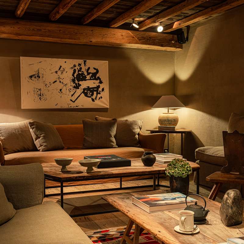 Lounge Bar 