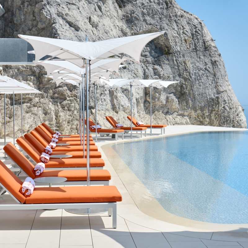 Pool area 