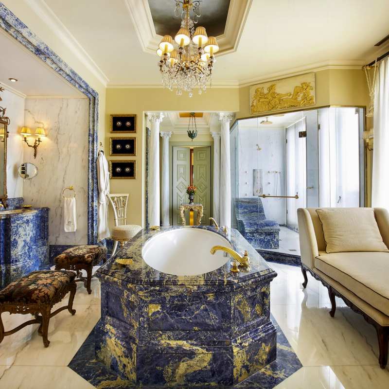 Royal Suite bathroom - Hotel Grande Bretagne