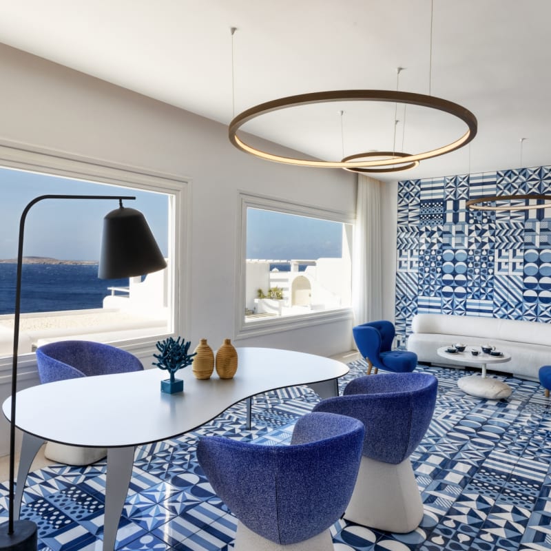 VIP Lounge 