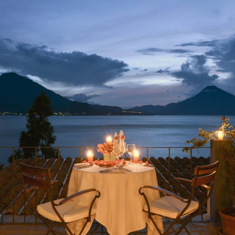 Rooftop dining - Casa Palopo 