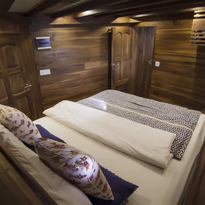 Double Bed