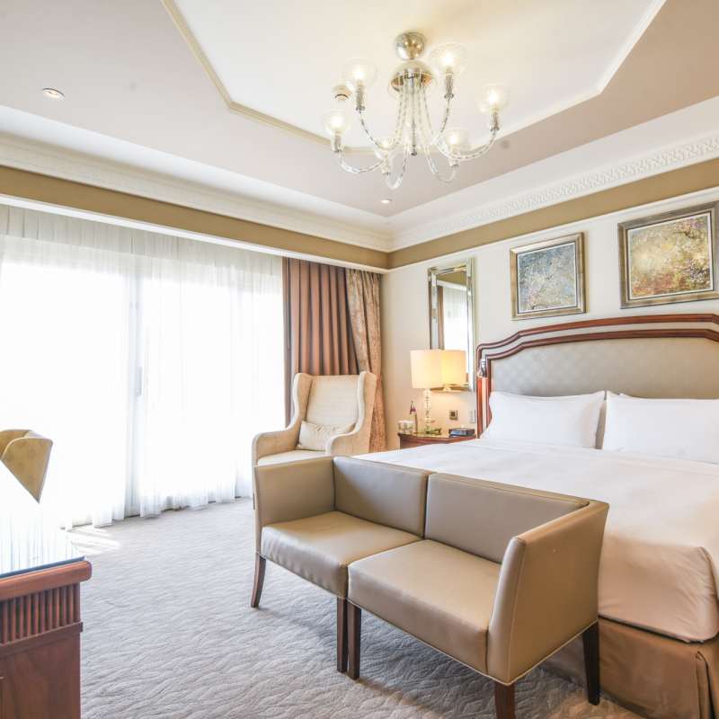 Grand Deluxe