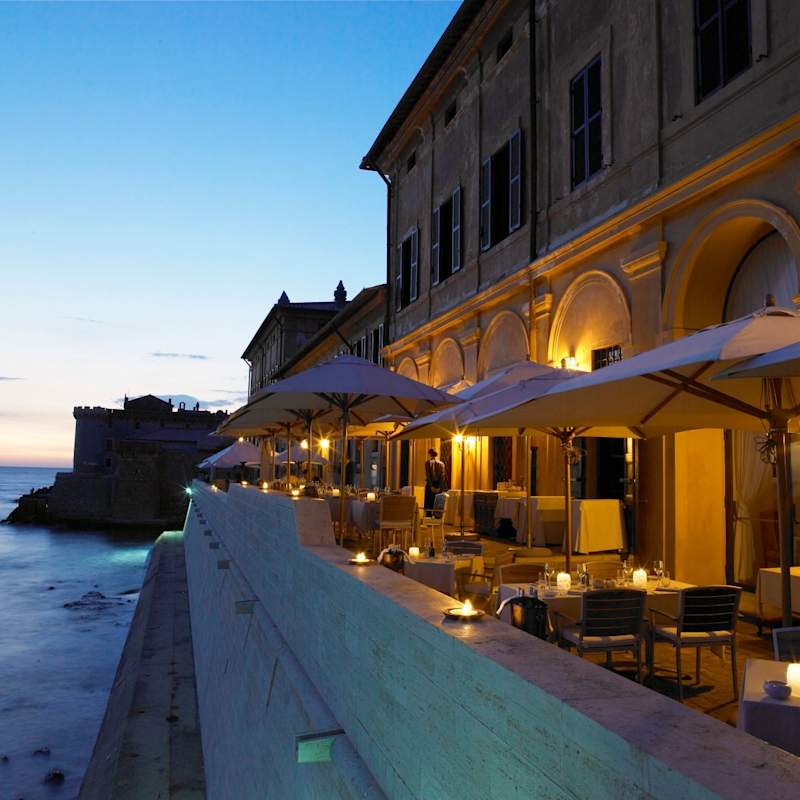 Restaurant Terrace by night