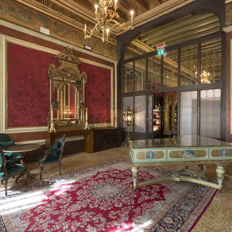 Noble floor 