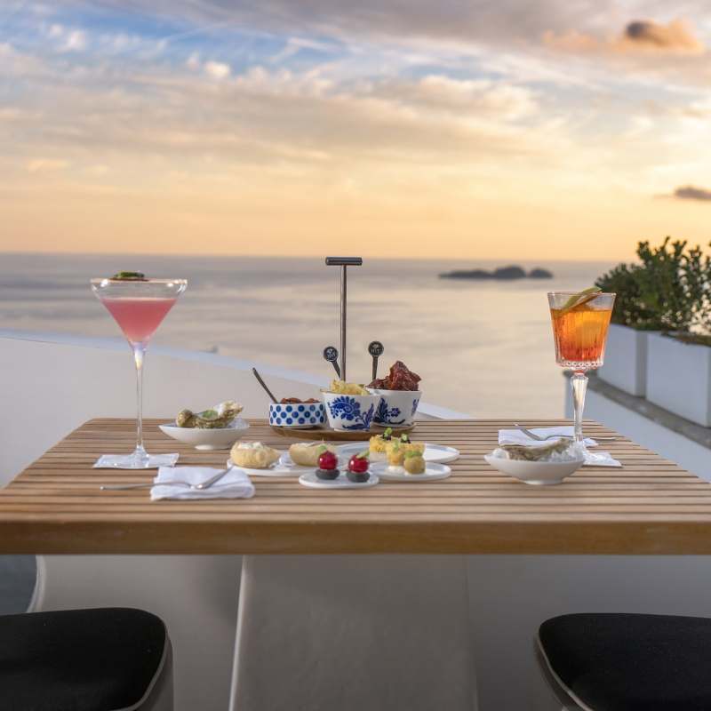 Gold Champagne Bar Villa Franca  