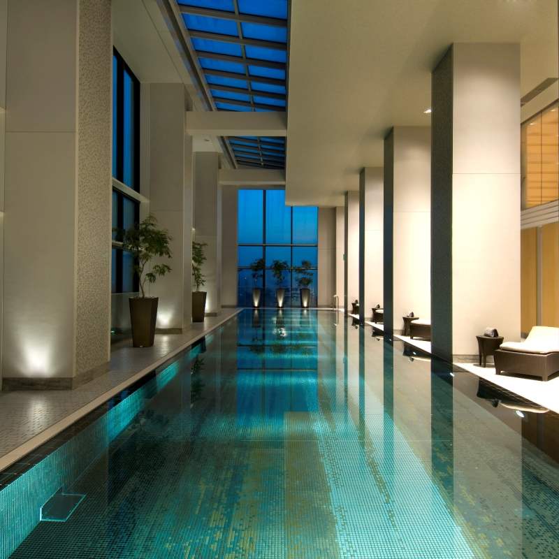 Conrad Tokyo, Swimming Pool