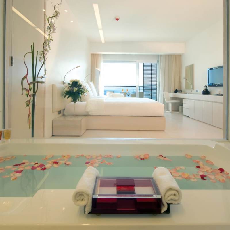 Deluxe Room with bathroom - Kempinski Aqaba