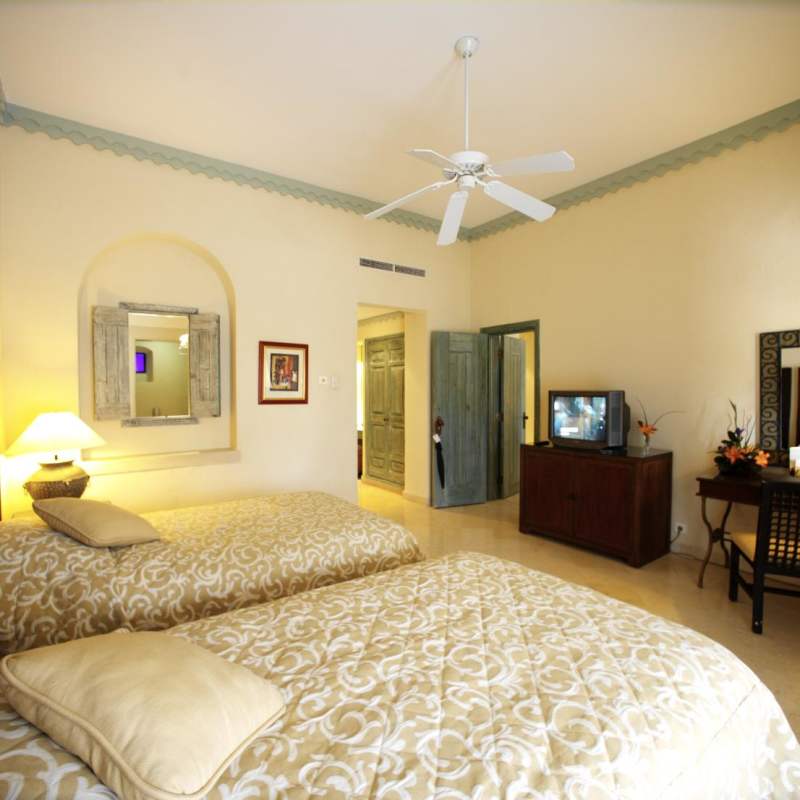 Deluxe Room - Movenpick Resort and Spa Dead Sea