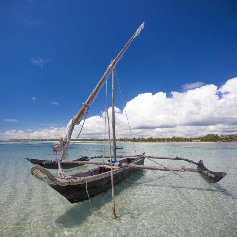 Traditional dhow - Kenya family safari and beach