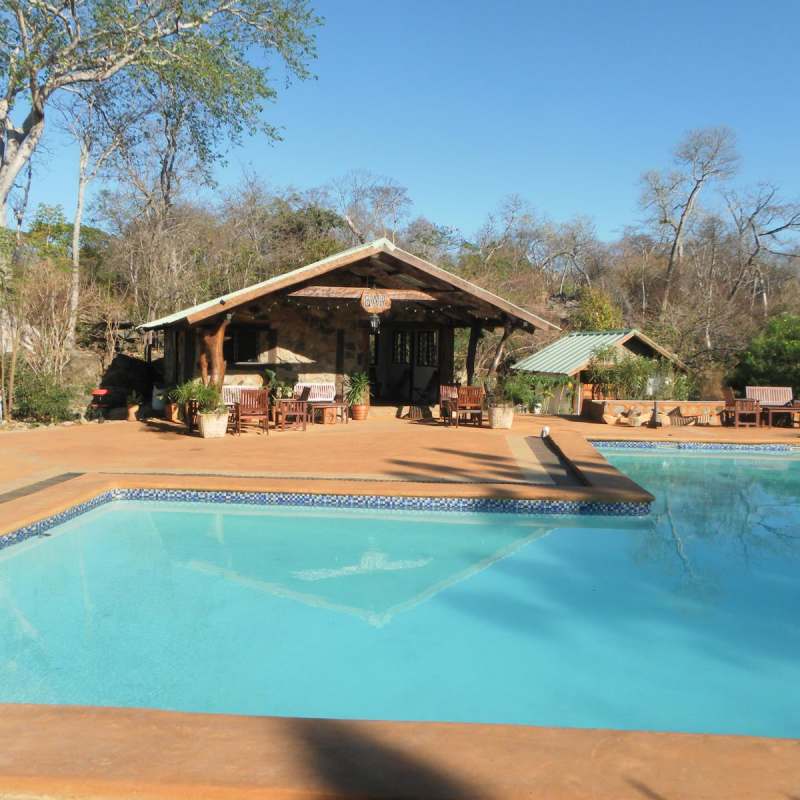 Pool and Bar Area - Ankarana Lodge
