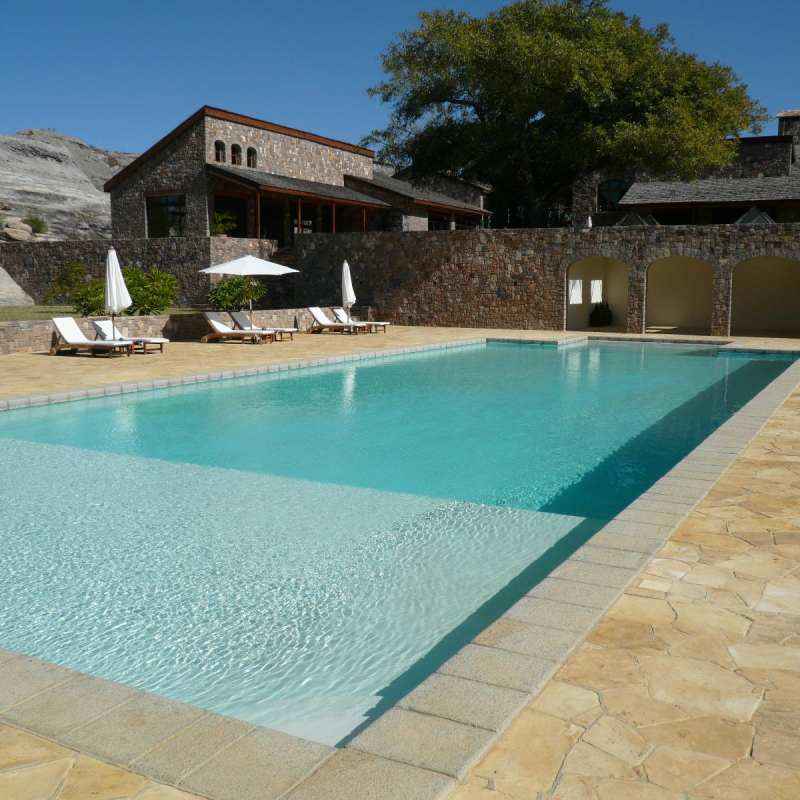 Pool - Jardin du Roy