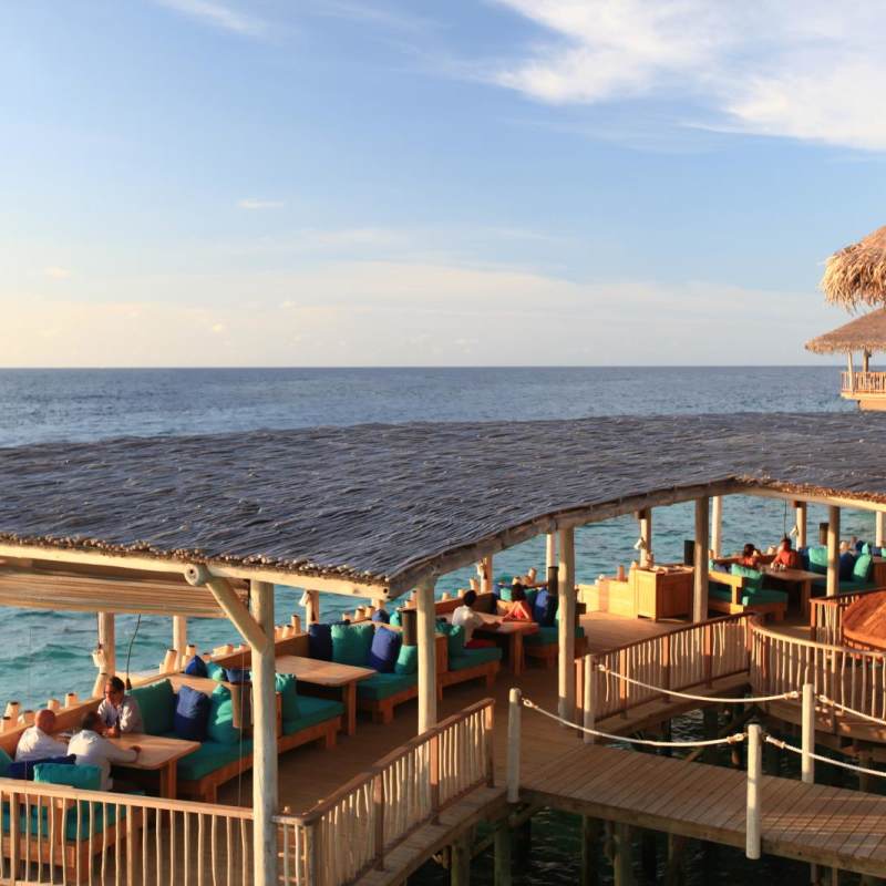 Deck - Six Senses Laamu 