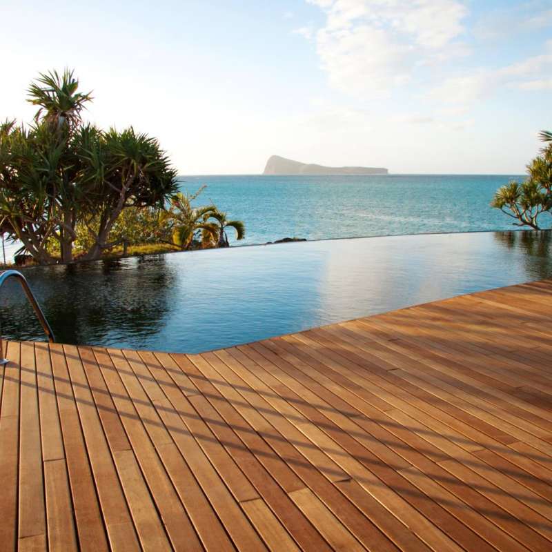 Infinity Pool - Paradise Cove Hotel & Spa