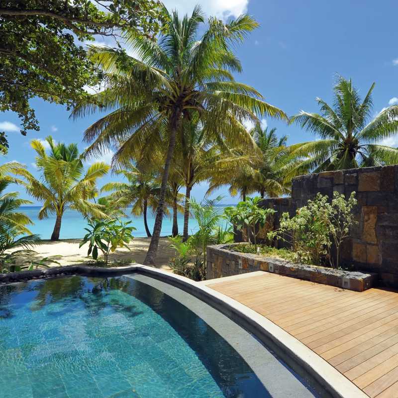 Beachfront Senior Suite with Pool