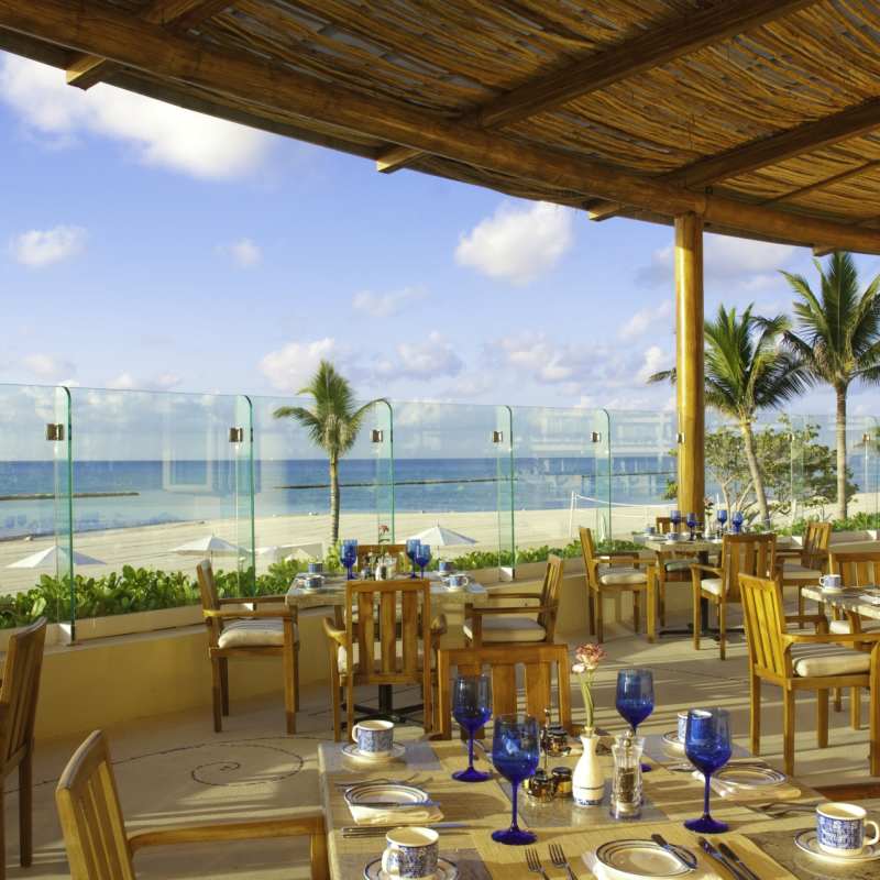 Beach club dining