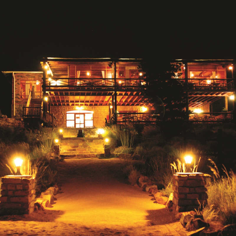 Lodge at night 