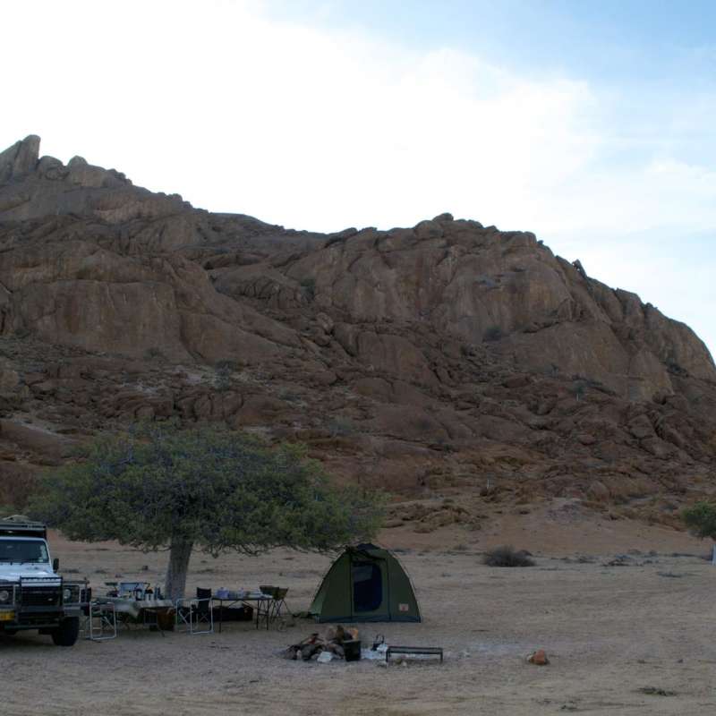 Camping in the wilds - Mobile Camping Safari