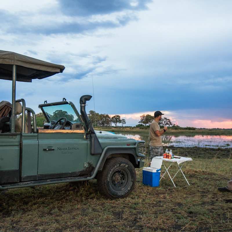 Sundowners on game drive 