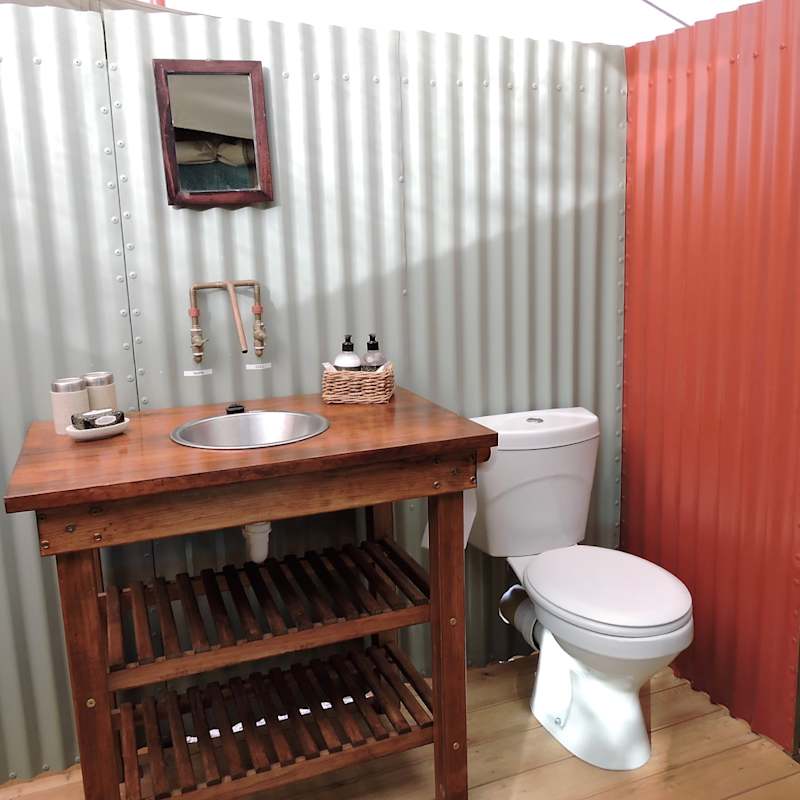 Bathroom - Ozondjou Trails