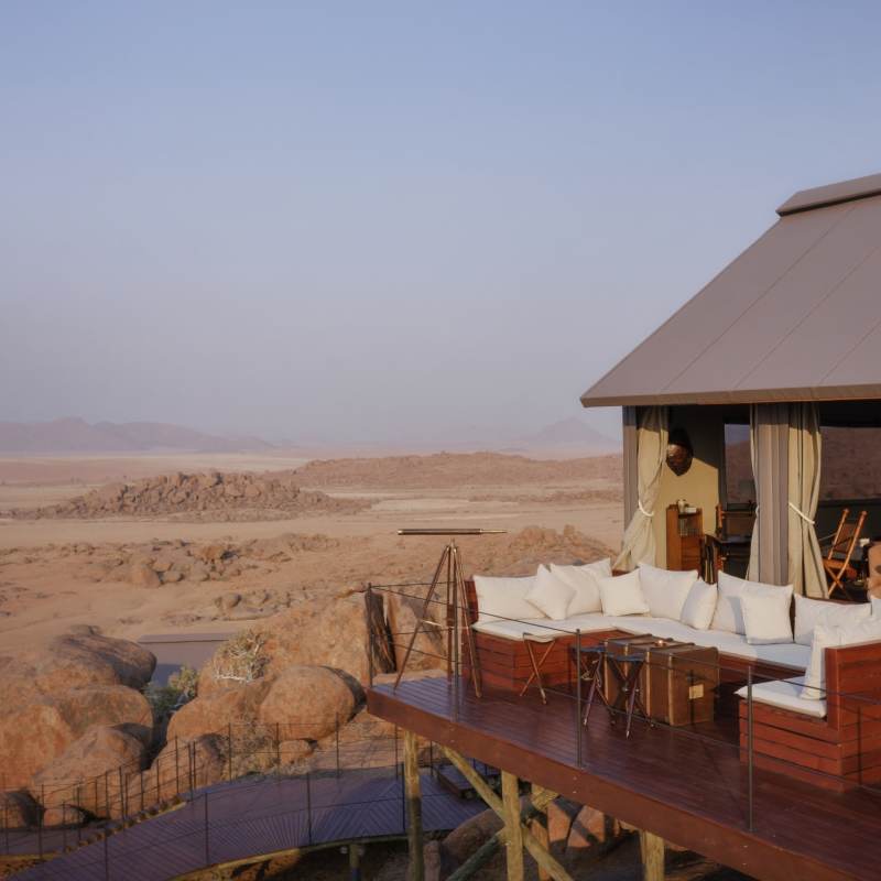 Main area and views 
