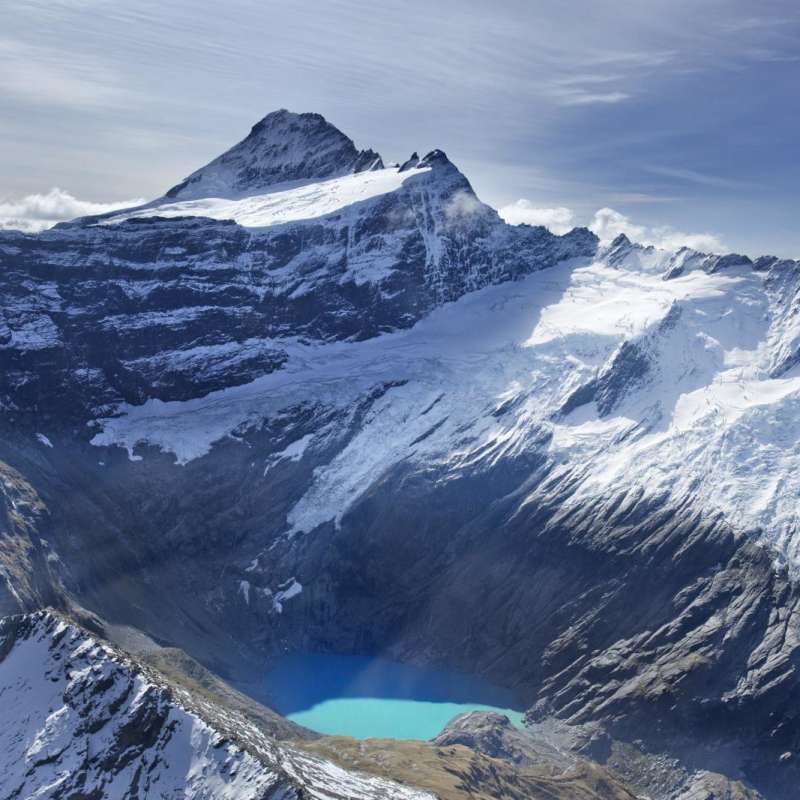 Views - Minaret Station
