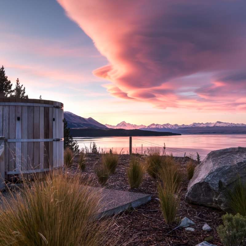 Outdoors - Mt Cook Lakeside Retreat 