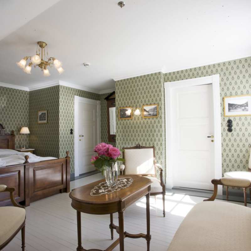 Bedroom - Walaker Hotel